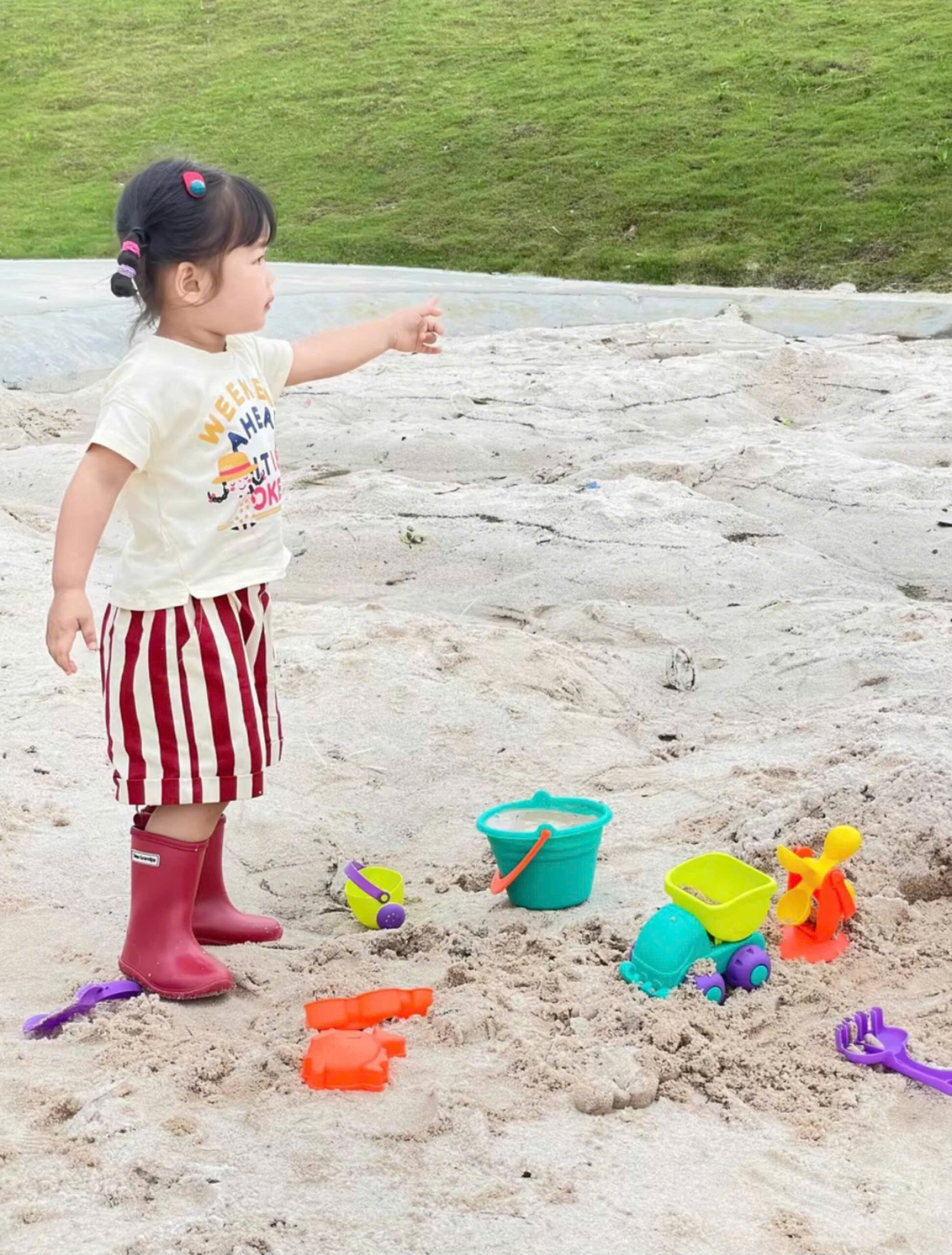 Bộ dụng cụ chơi cát Mideer